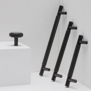 Classical Modern  Closet  Wardrobe Entrance Cabinet_Handle  Brushed Brass 


